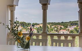 Villa Alma